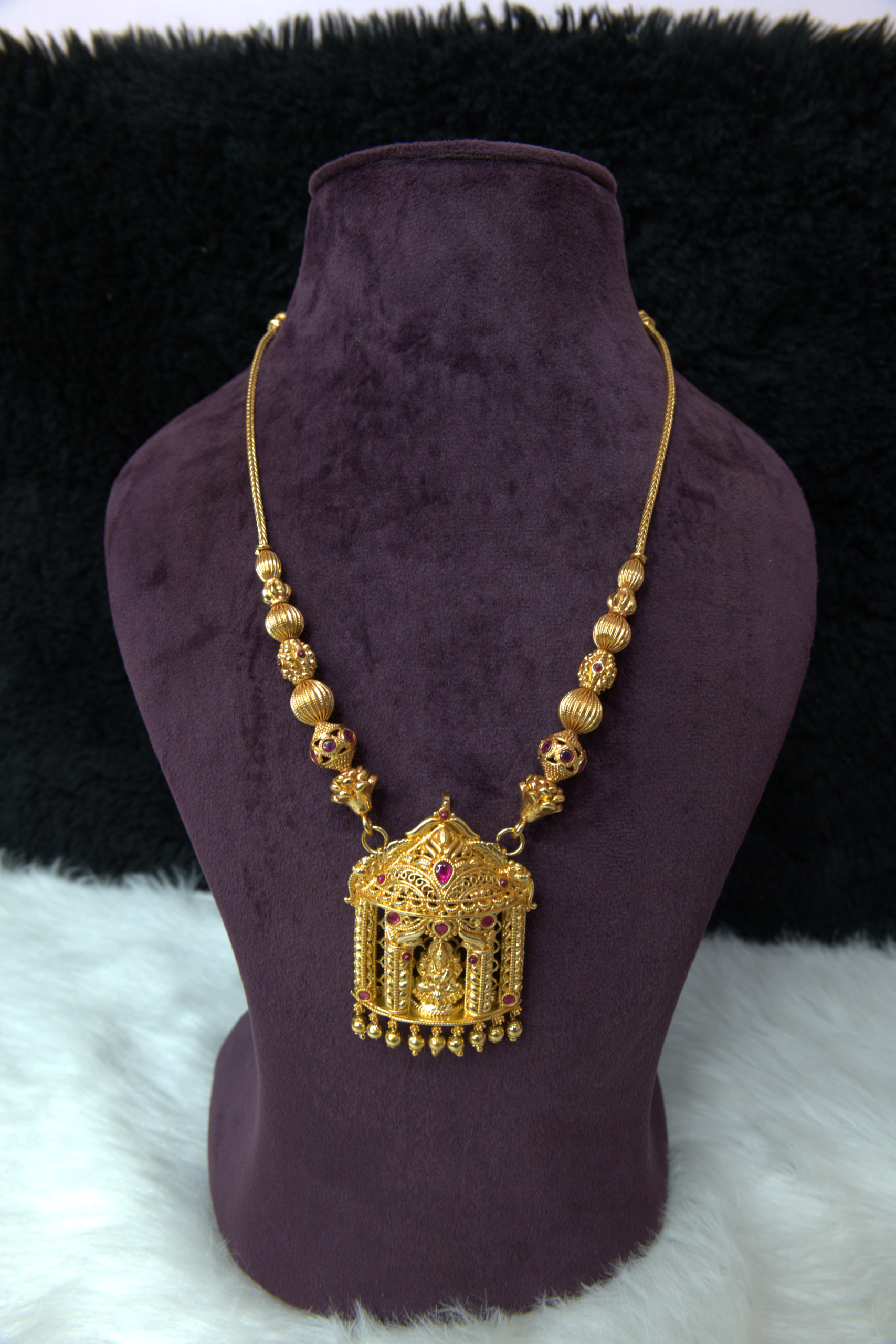 SN 009 Short Necklace