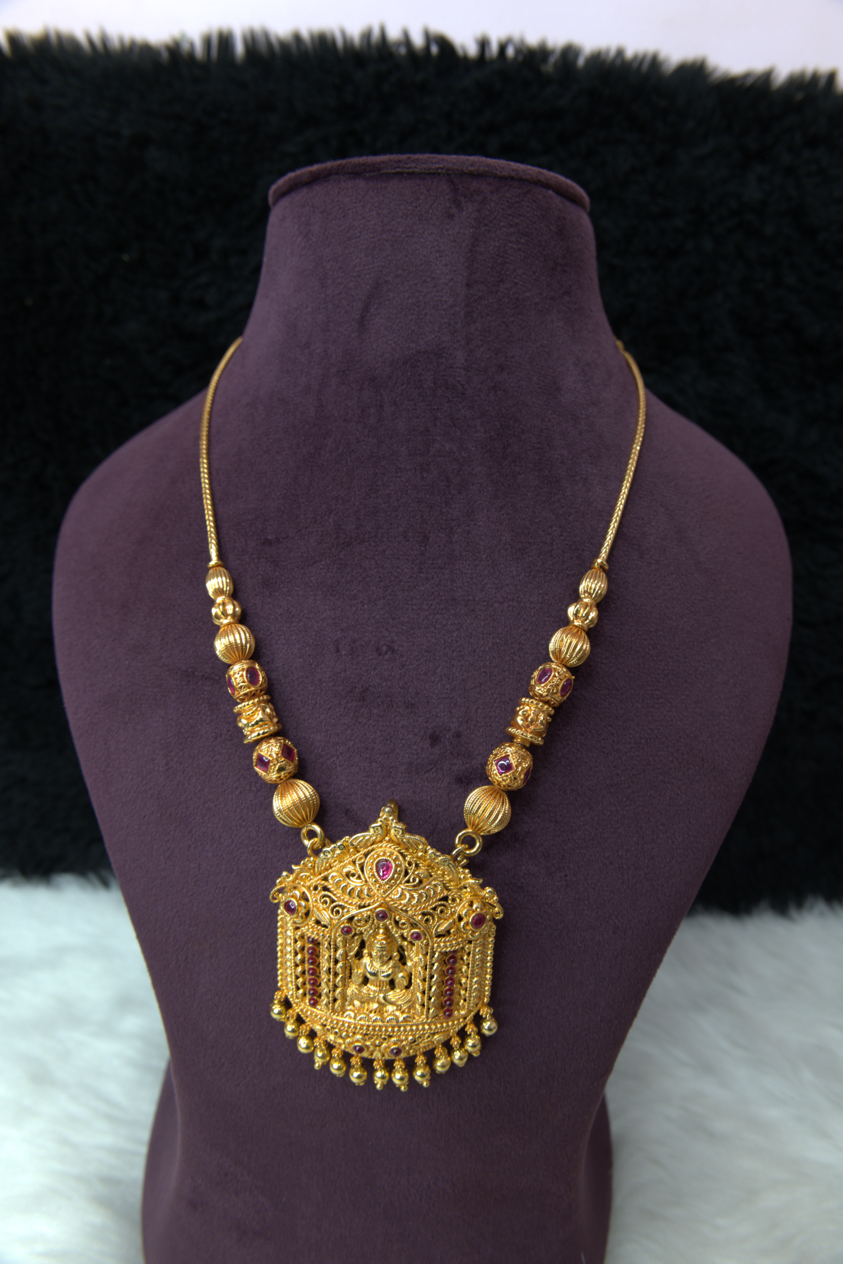 SN 014 Short Necklace - Image 2