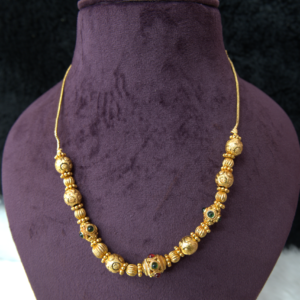 SN 033 Gold ball chain