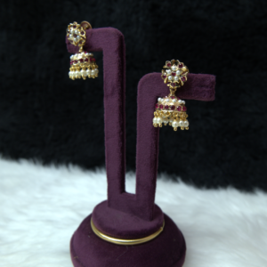 JK 006 Ruby red & pearls jumki