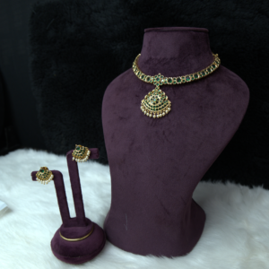 AD 019 Green stone Addige with Earrings