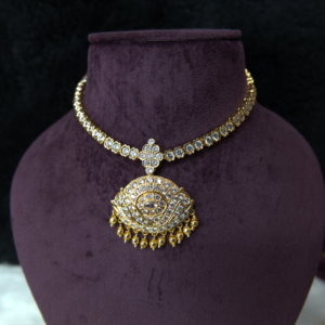 SH 041 Short White Necklace