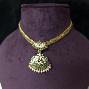 AD 053 Pearl & Green Stone Addige